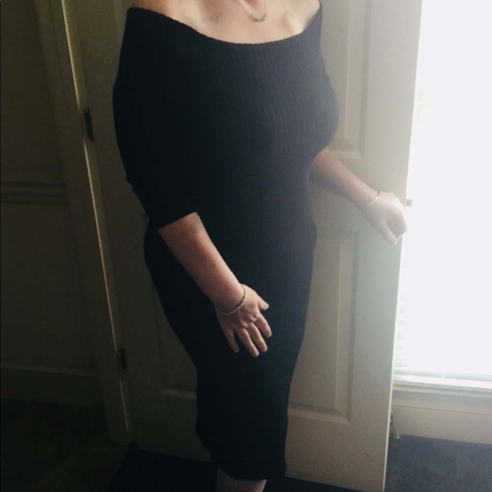 🌟FINAL MARKDOWN🌟BNWT Ribbed Off Shoulder LBD